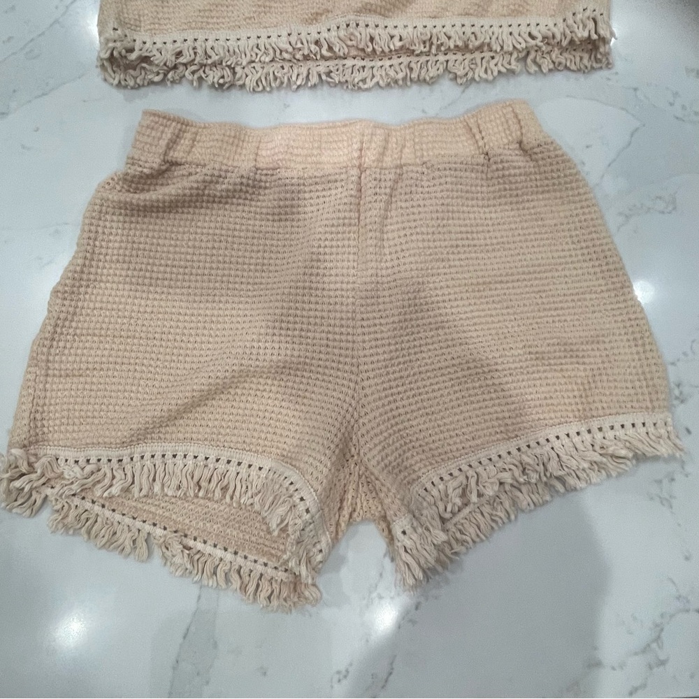 Amazon Beige Knit Fringe Tank and Shorts Set - Picture 6 of 15